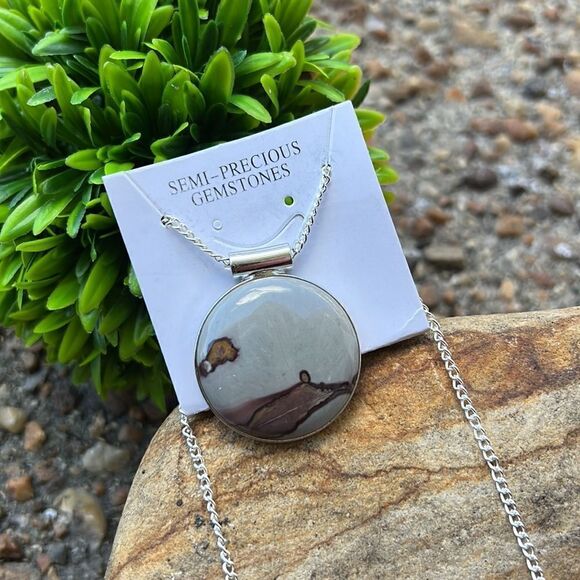NIB Red Picture Jasper Stone Round Oval Pendant Necklace, Silver - Picture 1 of 6